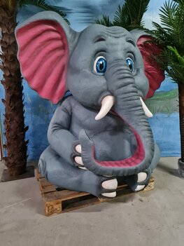 Elepfant cartoon photo booth