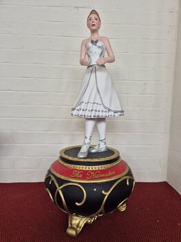 Ballerina the nutkracker